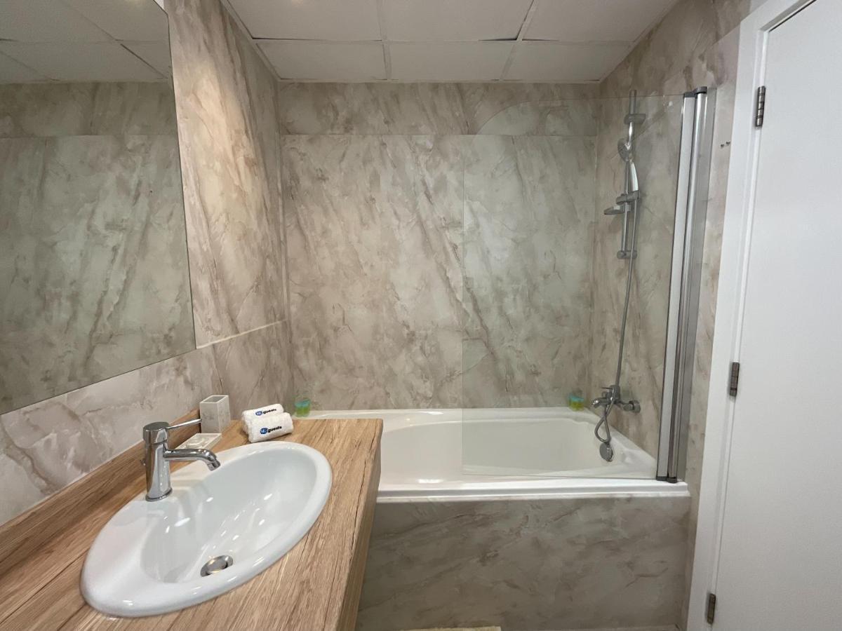 Higuests - Amazing Sea Views From This 2Br Apt In Jbr Dubai Exterior foto